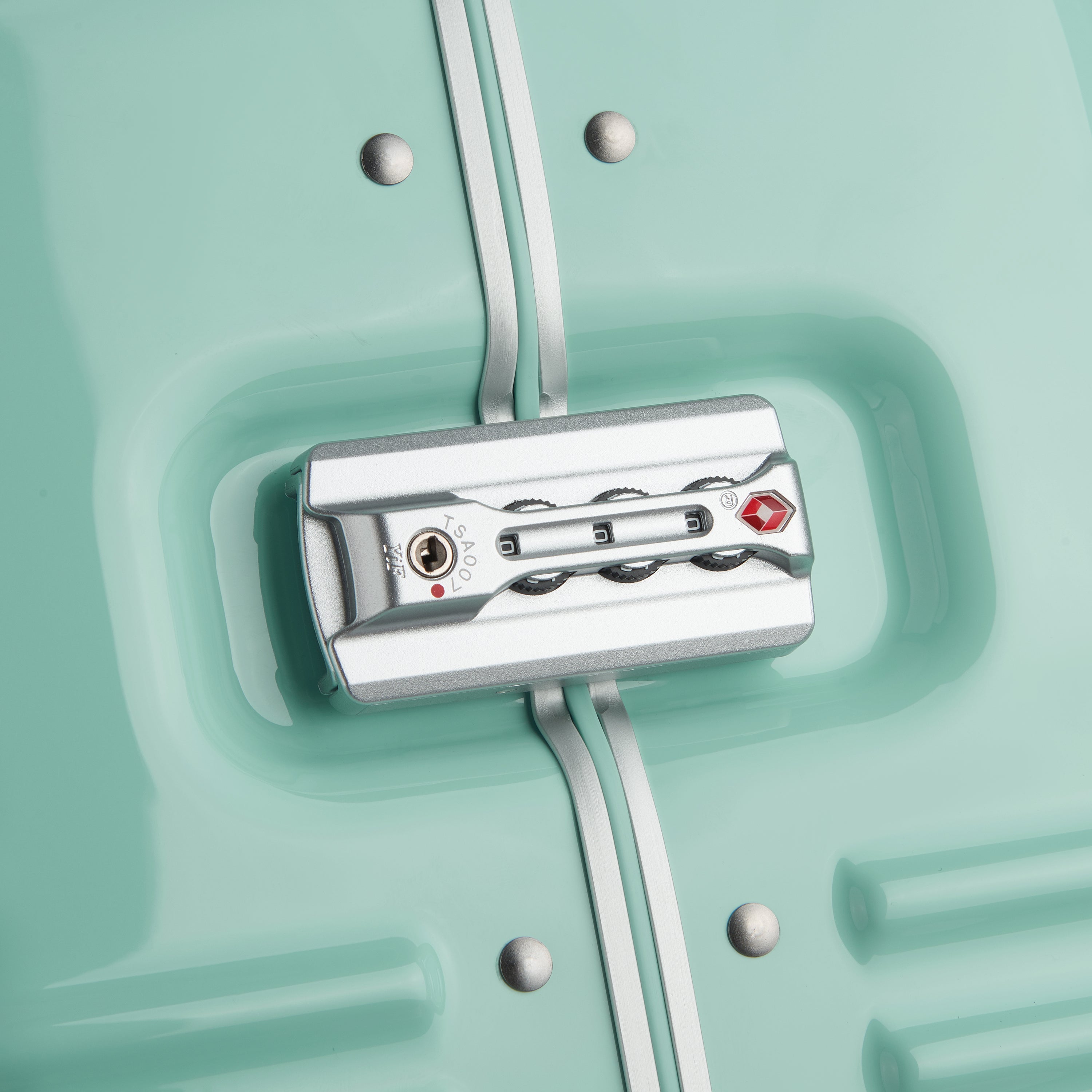 BASTILLE 2.0| Suitcase Cabin 55 CM MINT