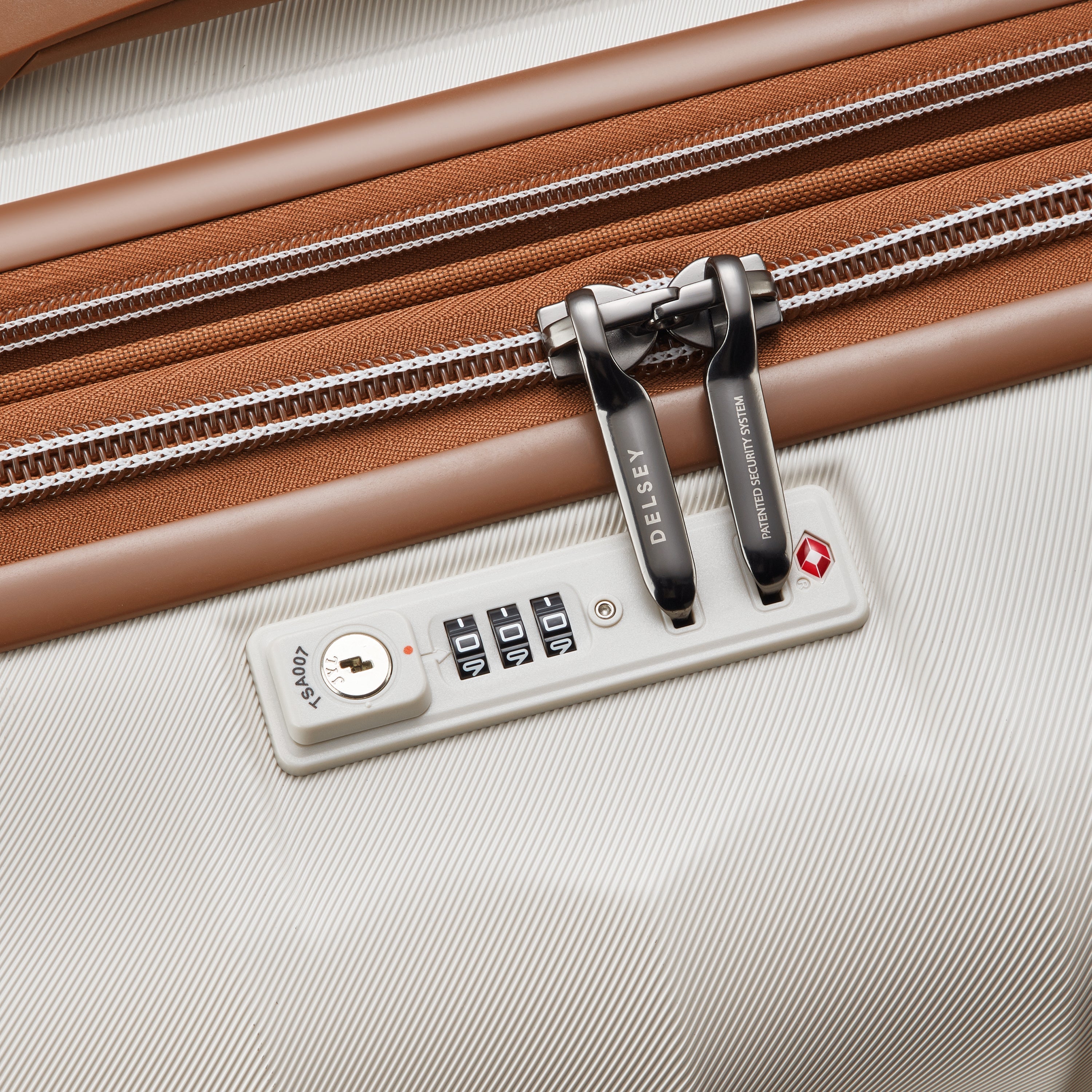 CARROUSEL 2| Valise Soute Extensible 66 CM OFF WHITE
