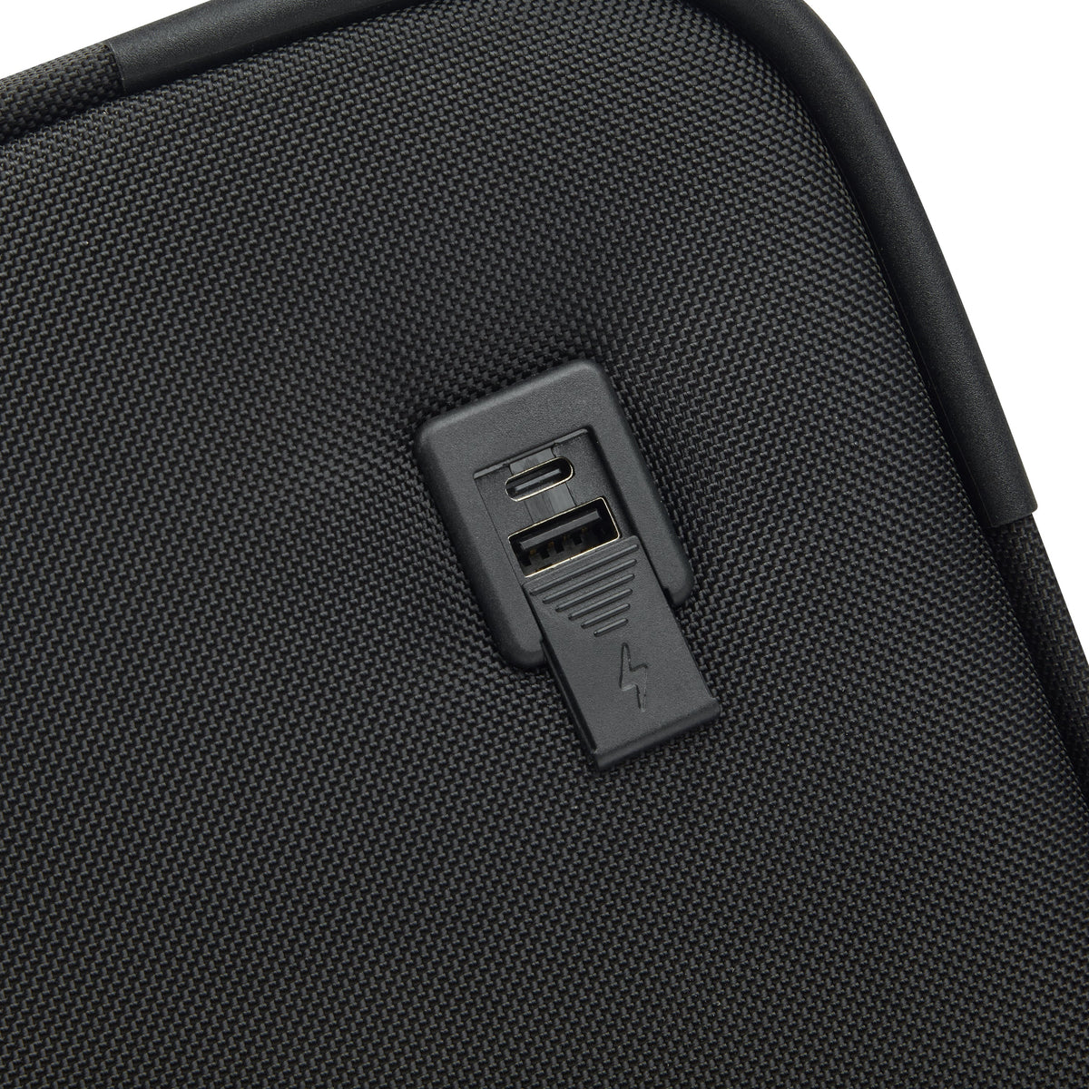 DLC PRO | Expandable Cabin Suitcase 55 CM BLACK