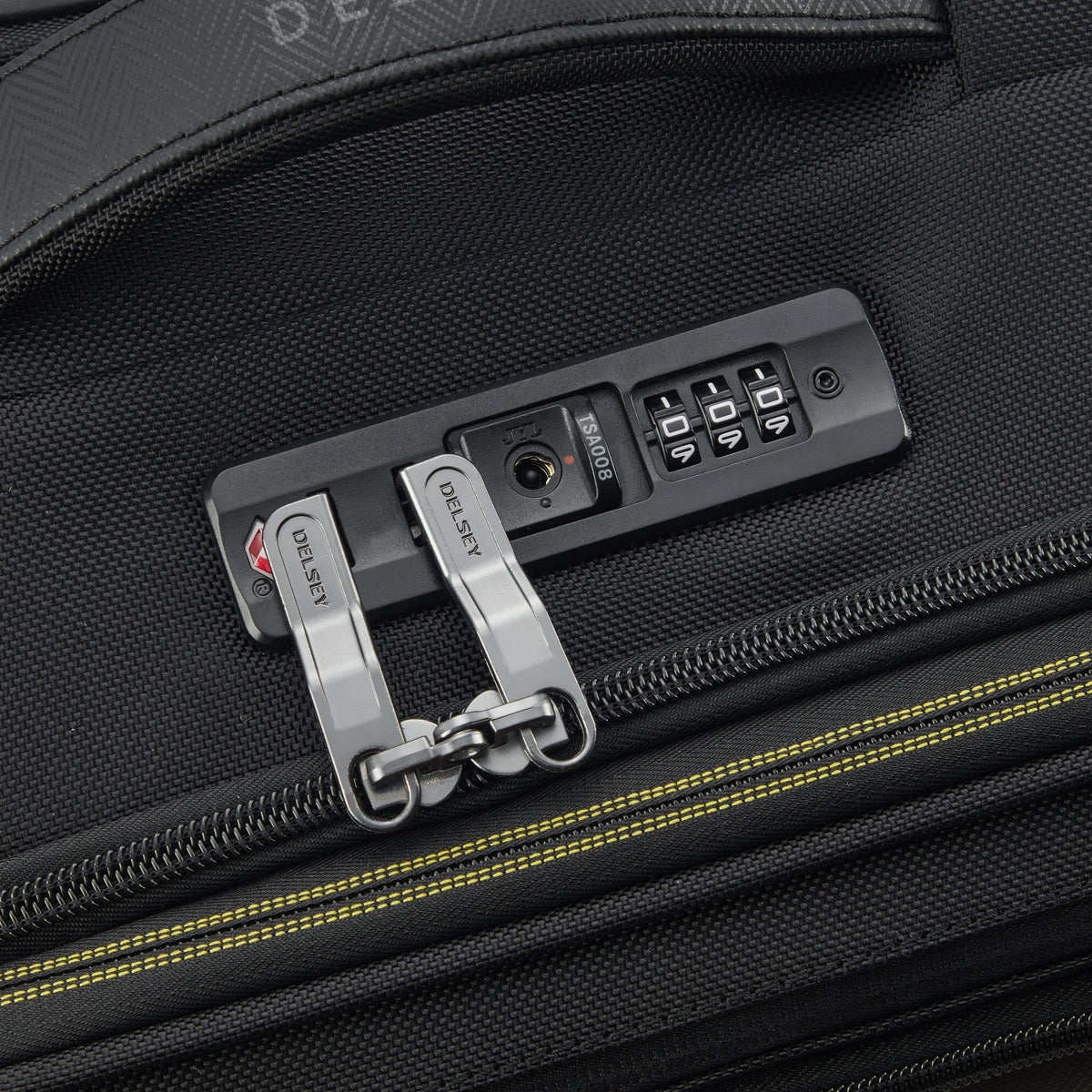 DLC PRO | Expandable Cabin Suitcase 55 CM BLACK