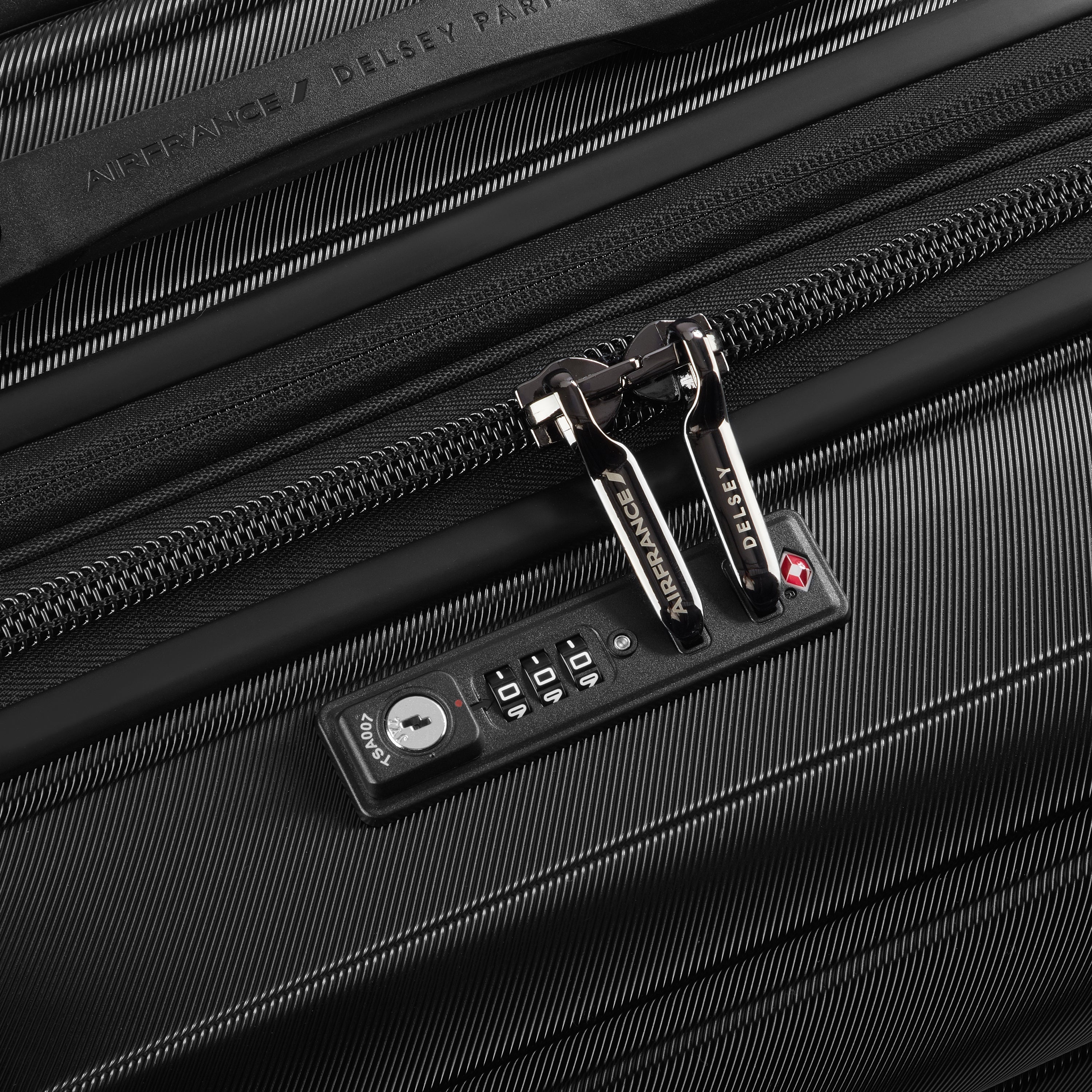 ELEGANCE| Suitcase Check-In Expandable 66 CM BLACK