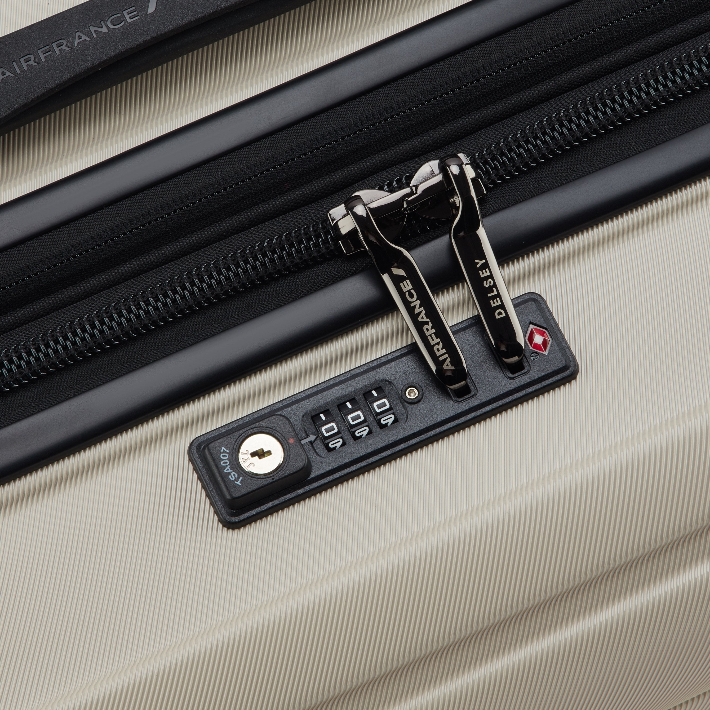 ELEGANCE| Suitcase Check-In Expandable 66 CM IVORY