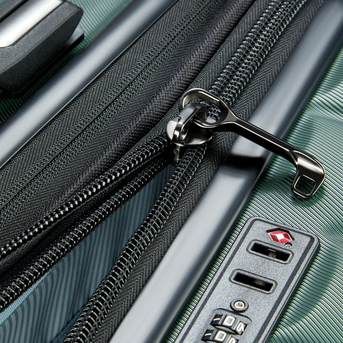 LONGITUDE | Valise Soute Medium Extensible 69 CM VERT