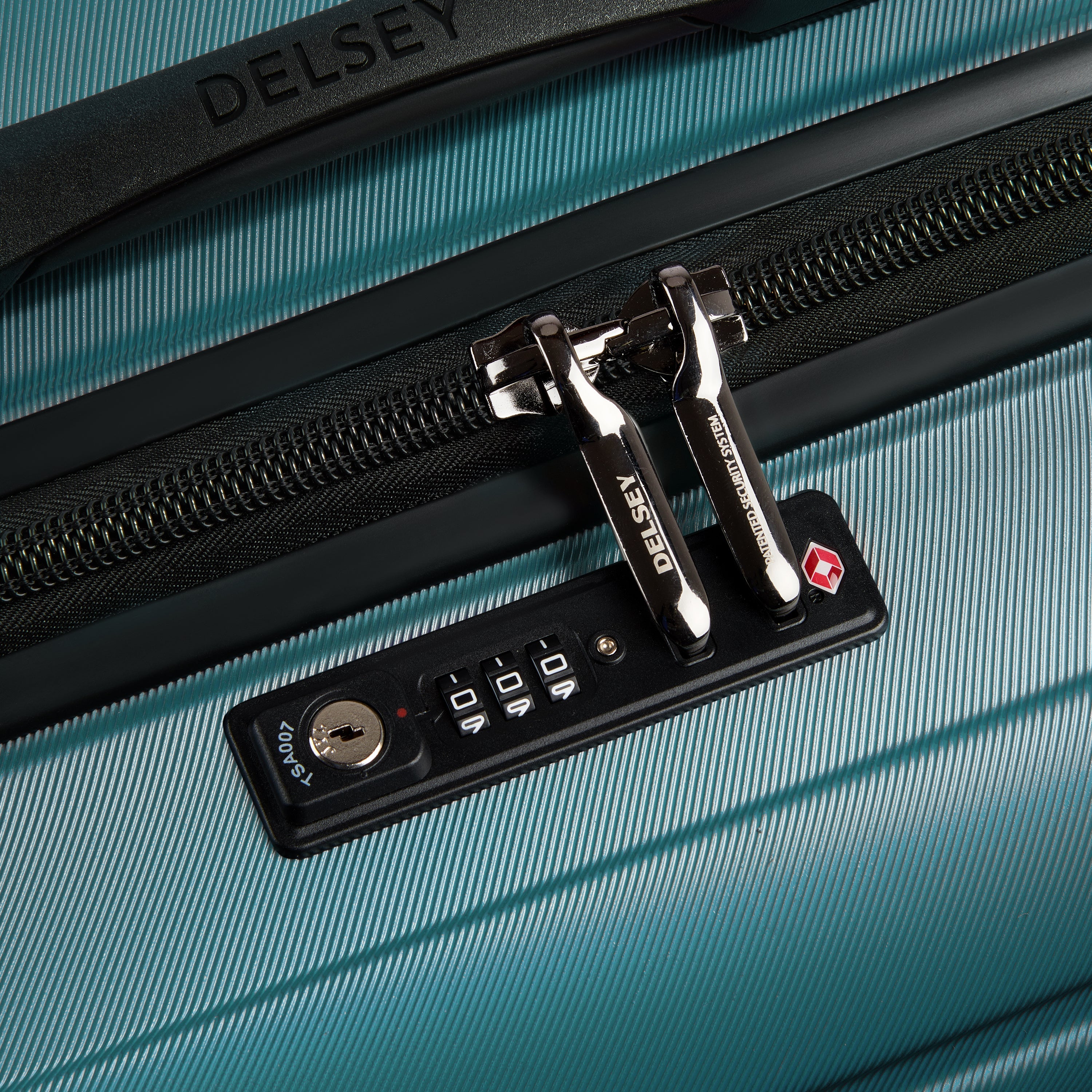 SHADOW 5.0| Trunk Check-In GREEN