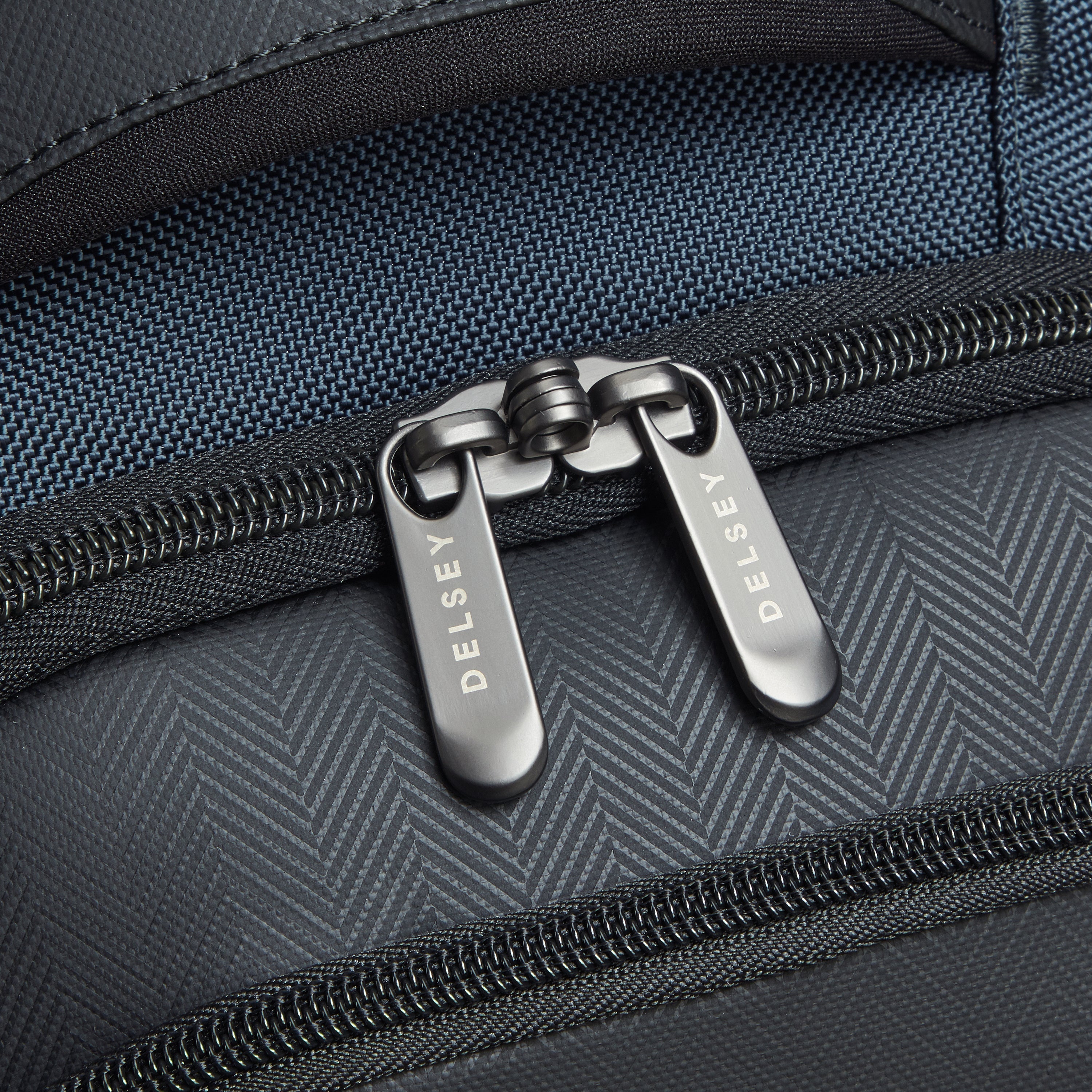 DLC PRO| Backpack 18 L NAVY