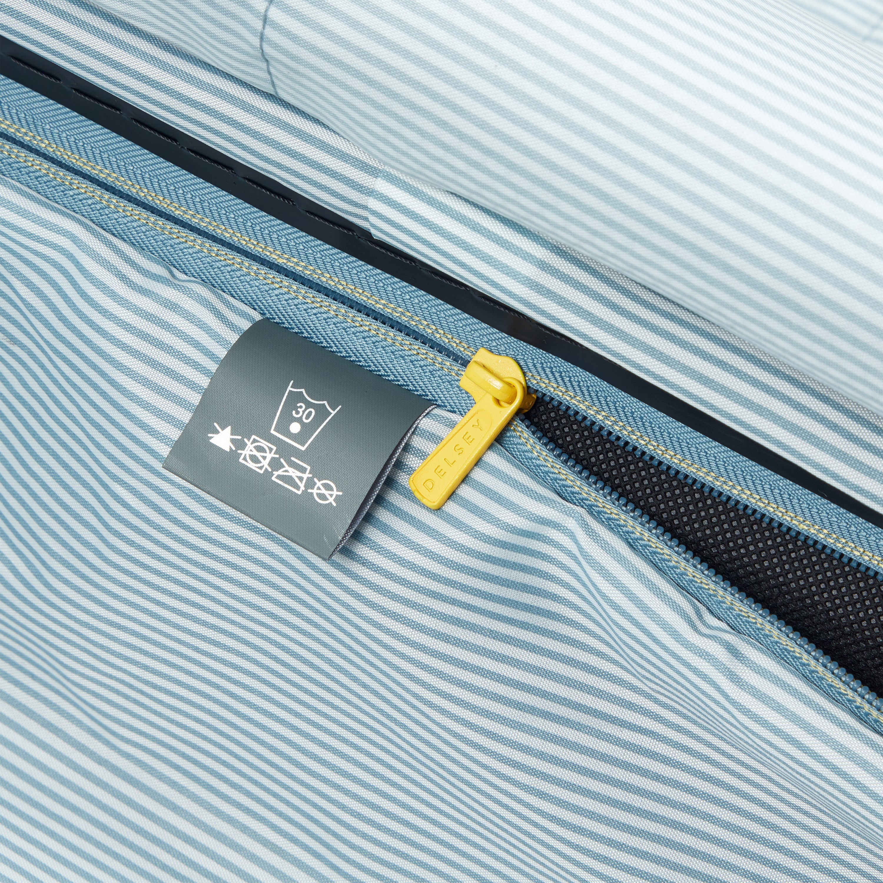 LONGITUDE| Expandable Large Suitcase Check-In 76 CM GREEN