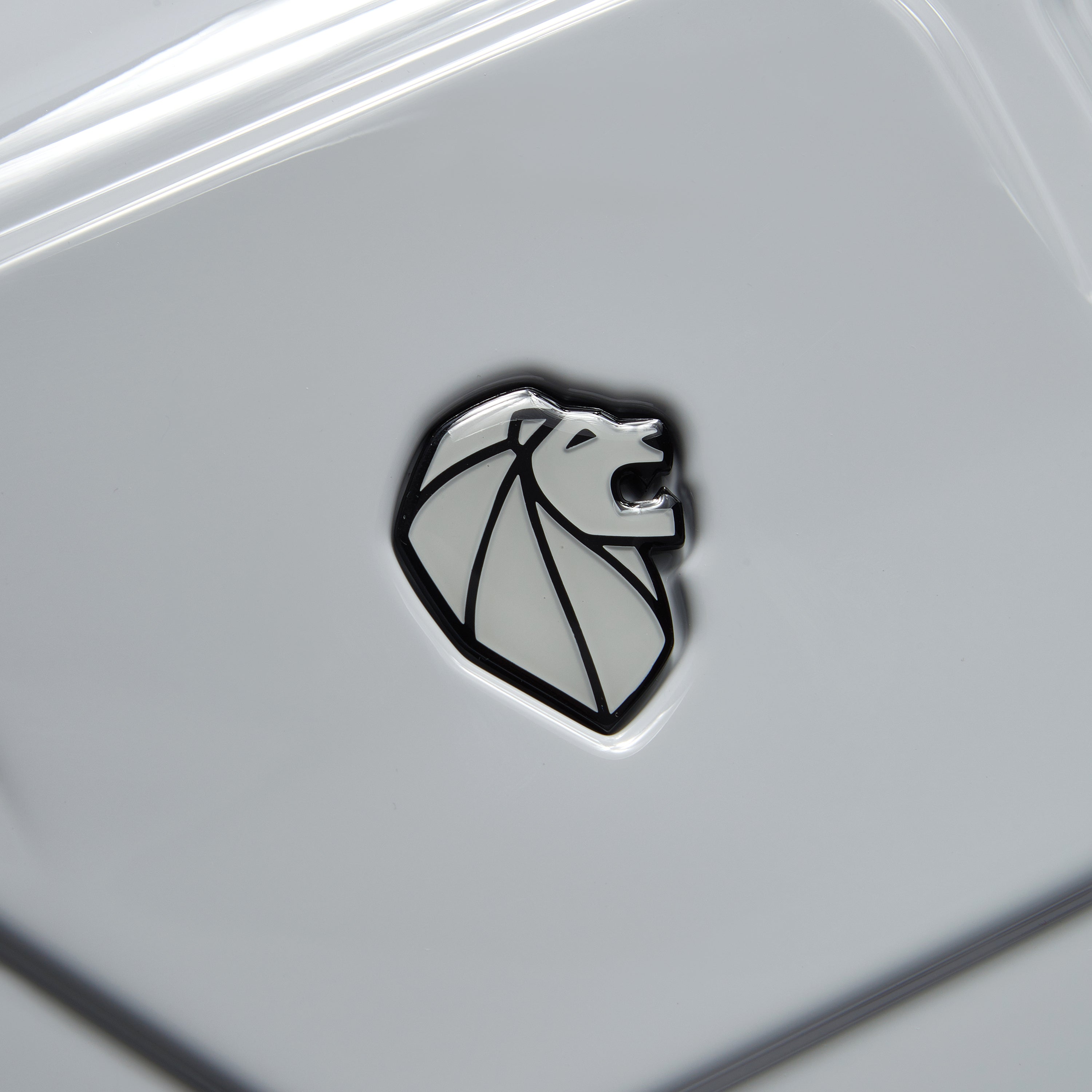 PEUGEOT VOYAGES| Truhe Aufgabe STURMGRAU