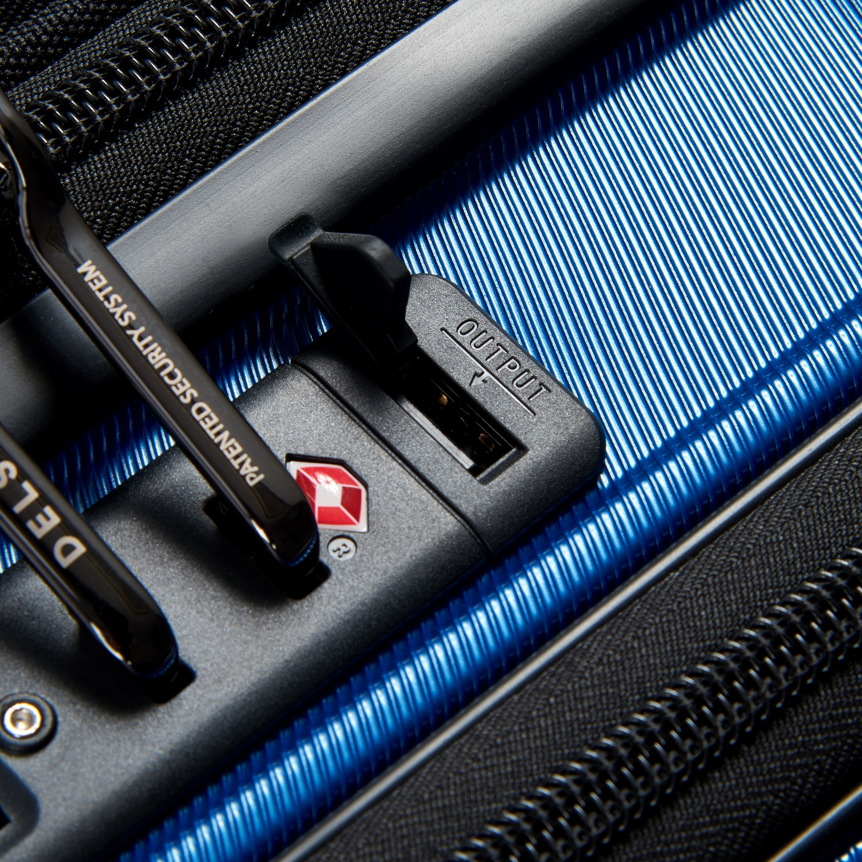 SHADOW 5.0| Suitcase Cabin Expandable 55 CM BLUE