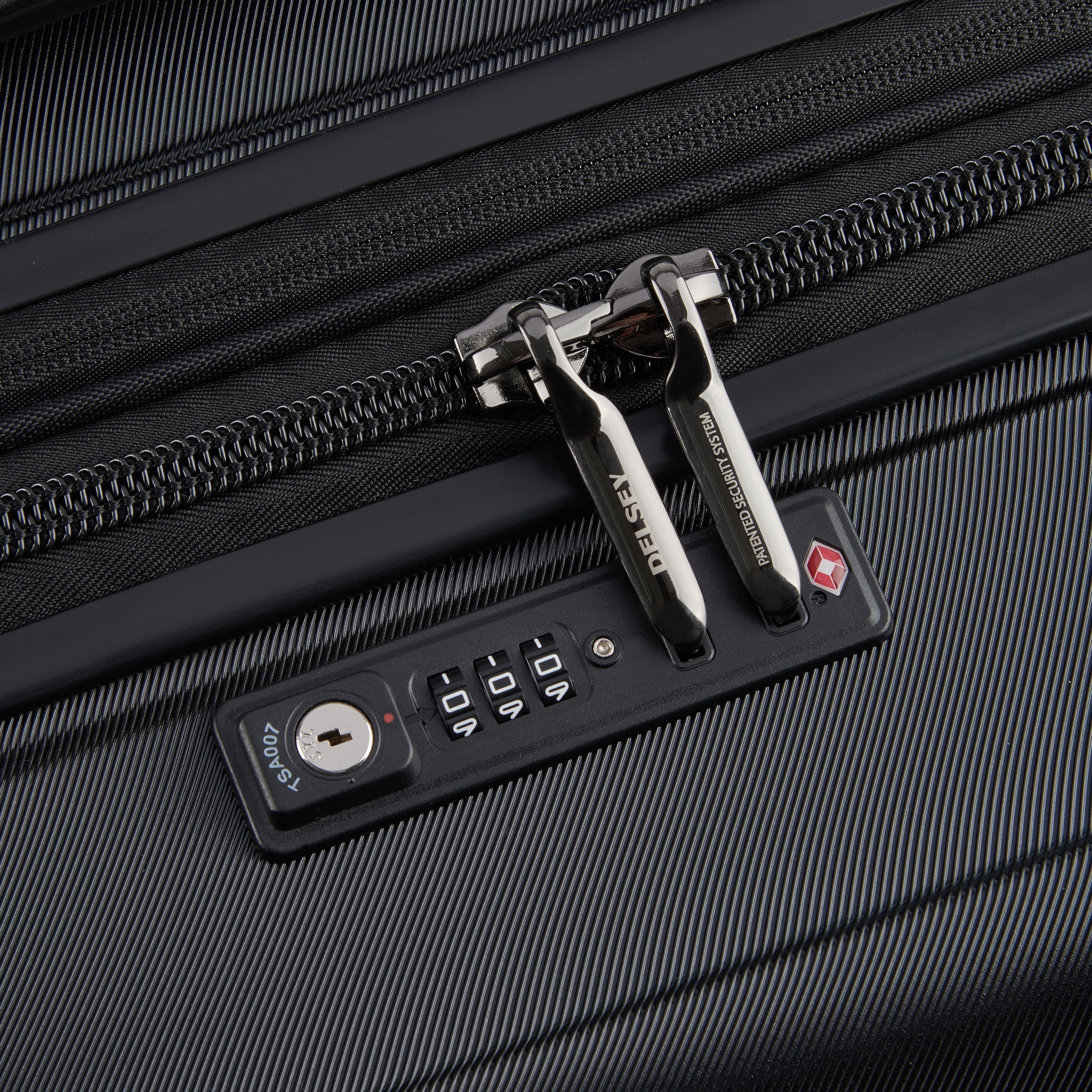 SHADOW 5.0| Suitcase Check-In Expandable 76 CM BLACK