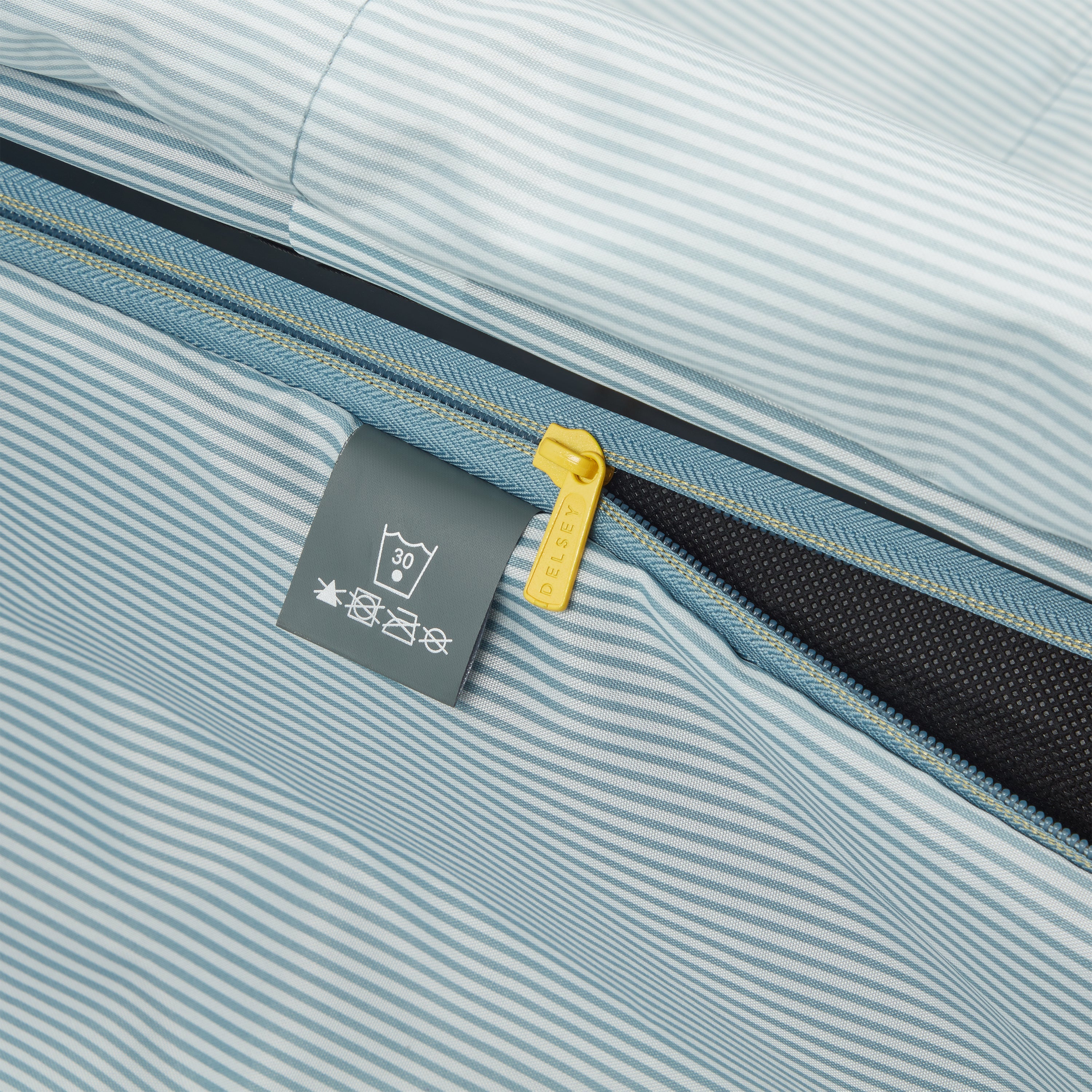 SHADOW 5.0| Expandable Large Suitcase Check-In 76 CM ASH ROSE