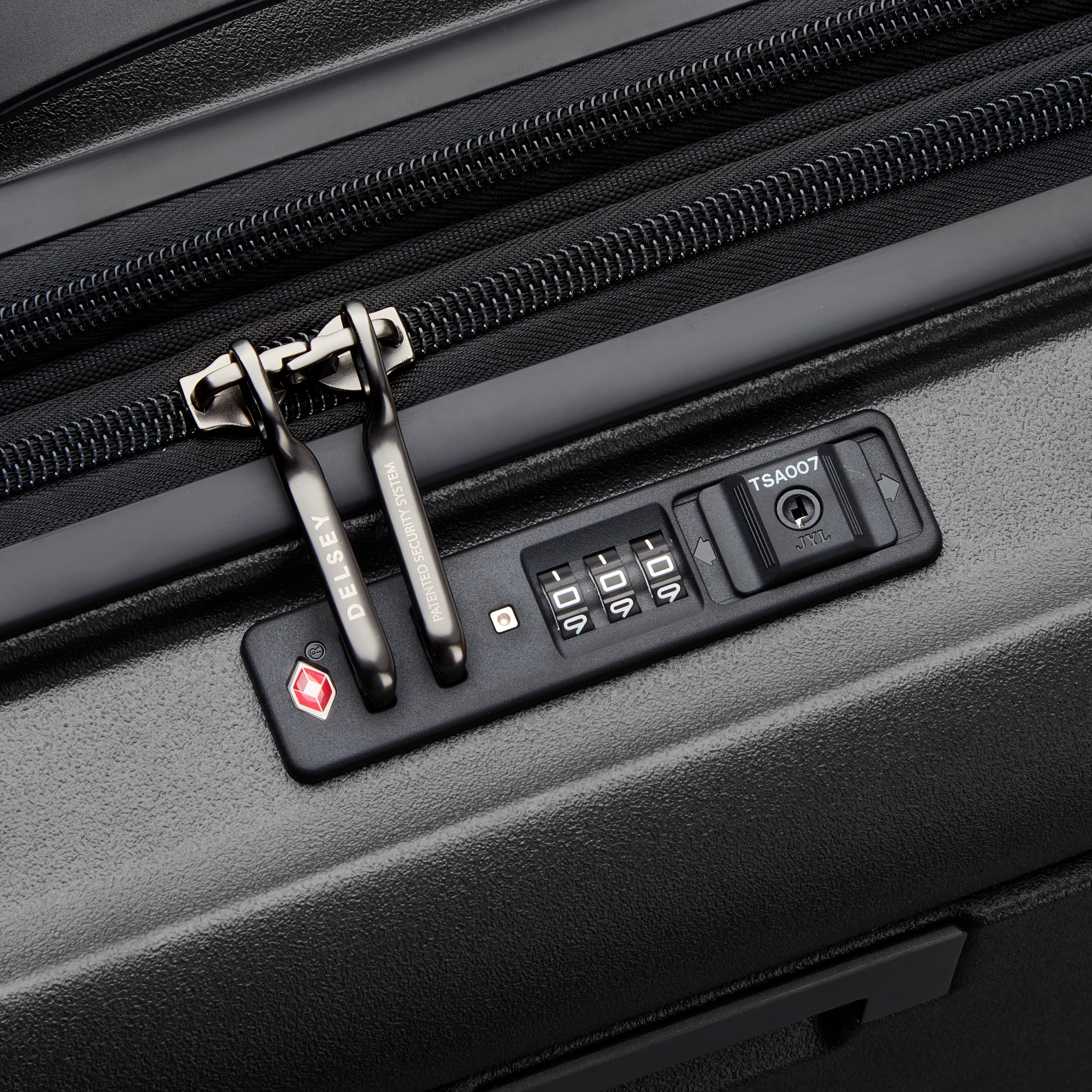 TURENNE 2.0| Suitcase Cabin Expandable 55 CM BLACK